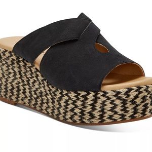 Lucky Brand Women's Genzy Wedge Sandals. Size 8. Black.   NWOB